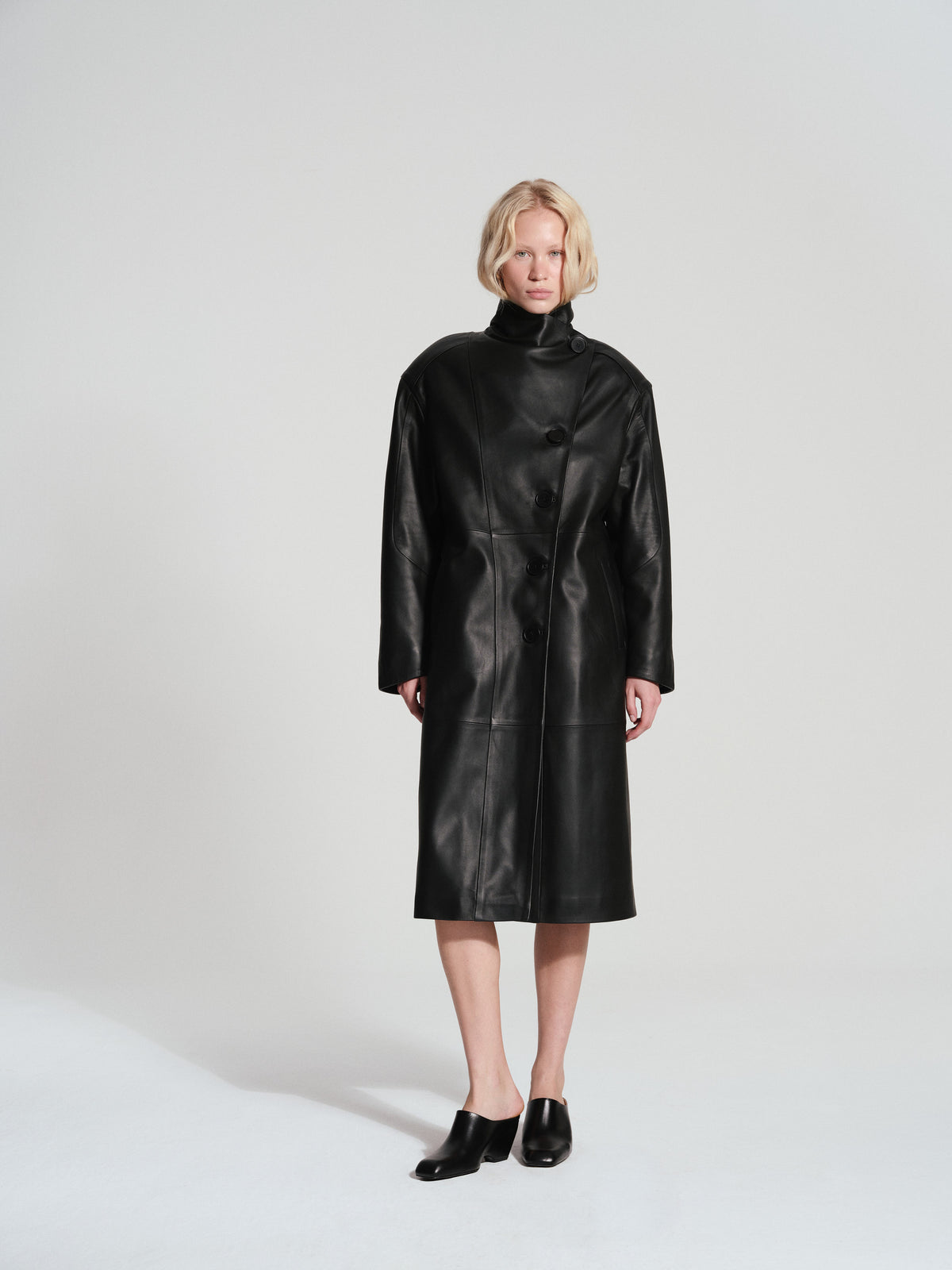 VITTORIA LEATHER COAT