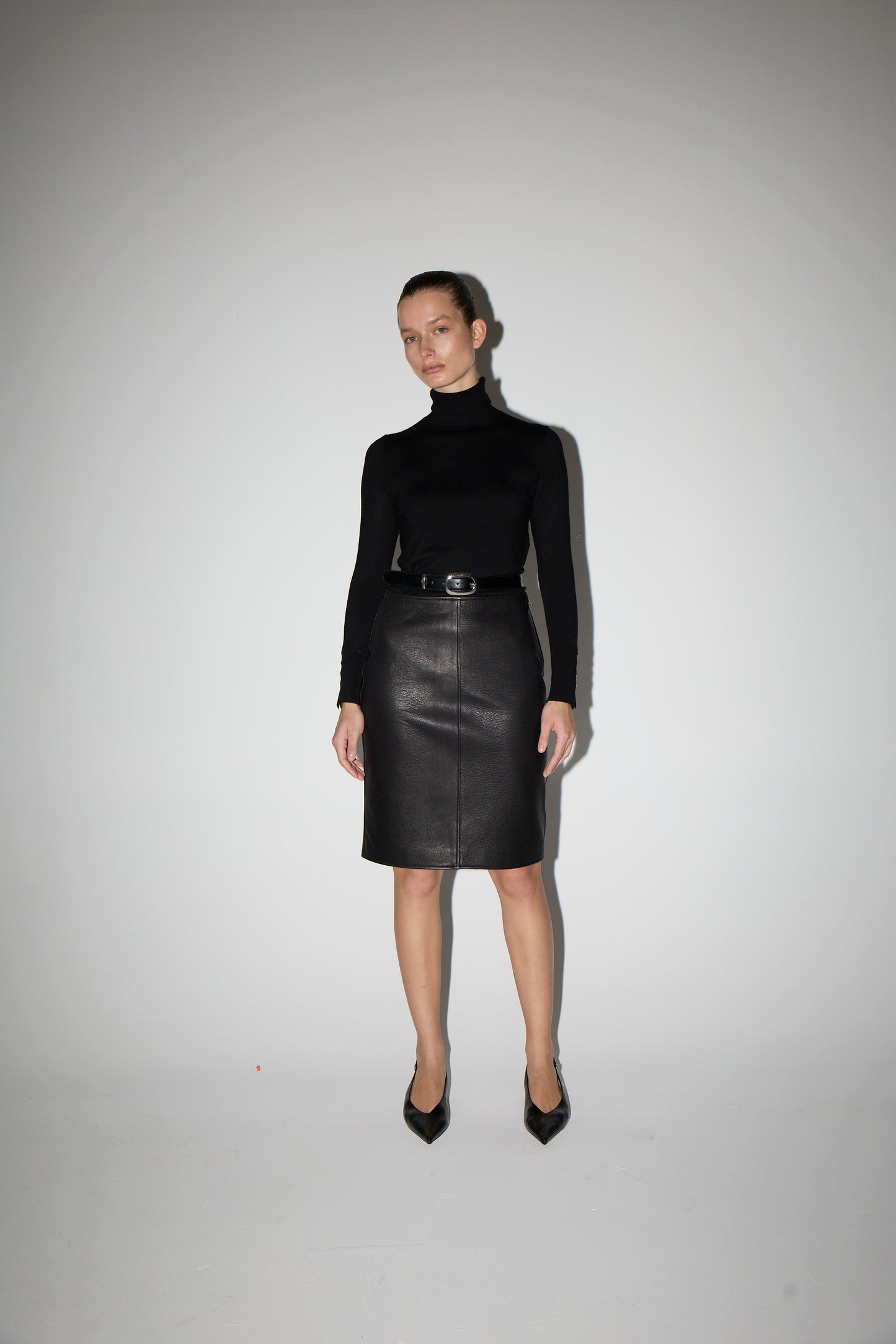 NOEMI LEATHER SKIRT – BLACK